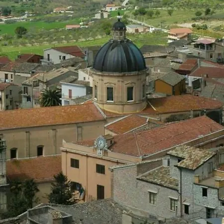 Benjamas Bisacquino